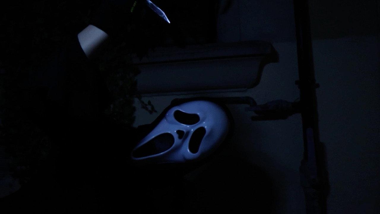 Chanels 3: Scream backdrop