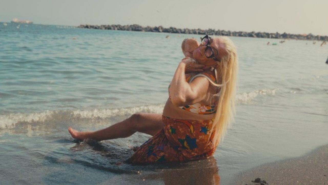 Femminielli, les sirènes de Naples backdrop