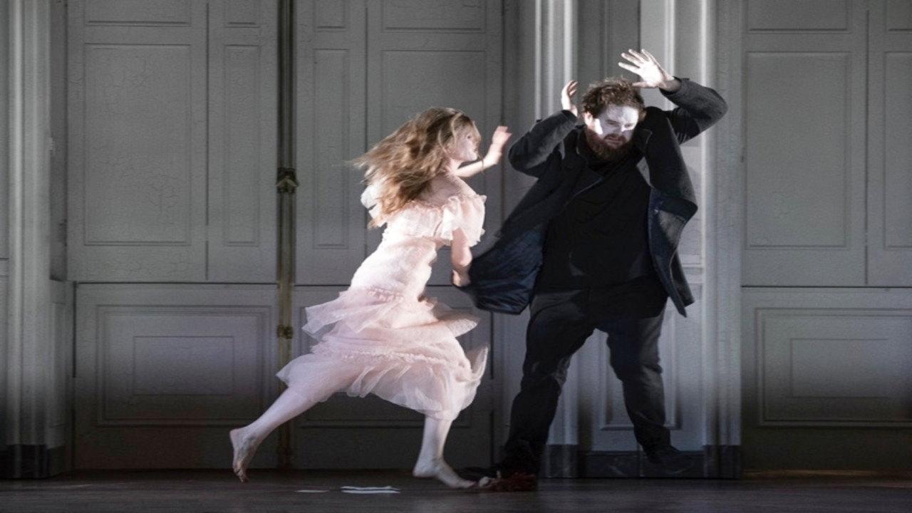 Glyndebourne: Hamlet backdrop