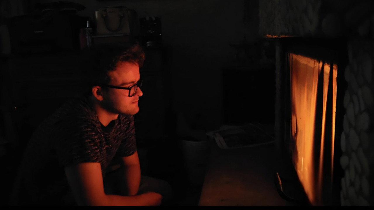 Il fuoco e la carne backdrop