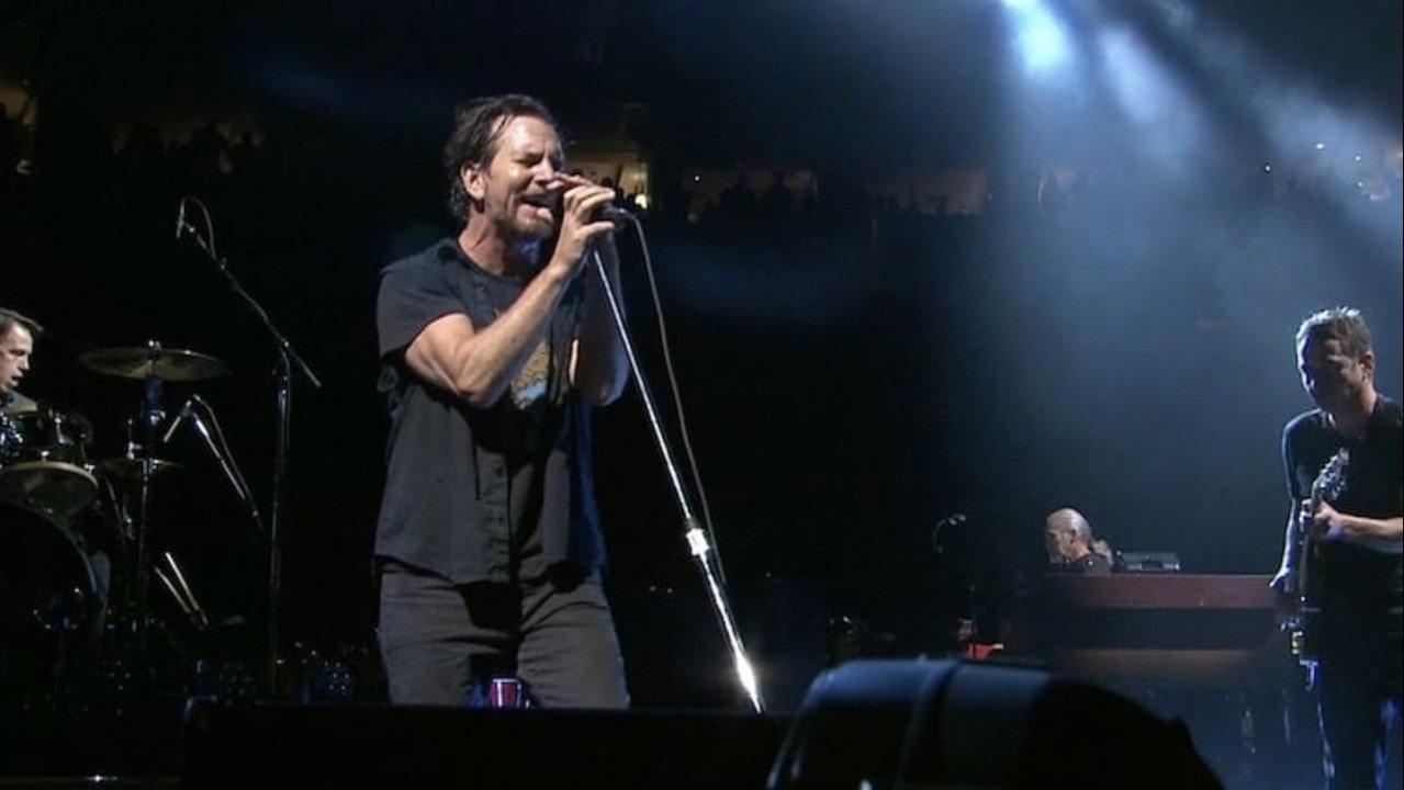 Pearl Jam: Philadelphia 2016 backdrop