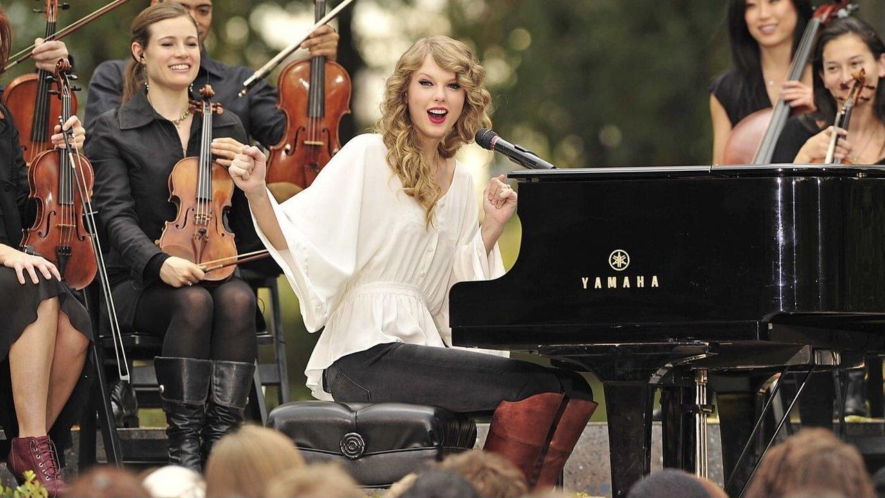 Taylor Swift: Speak Now backdrop