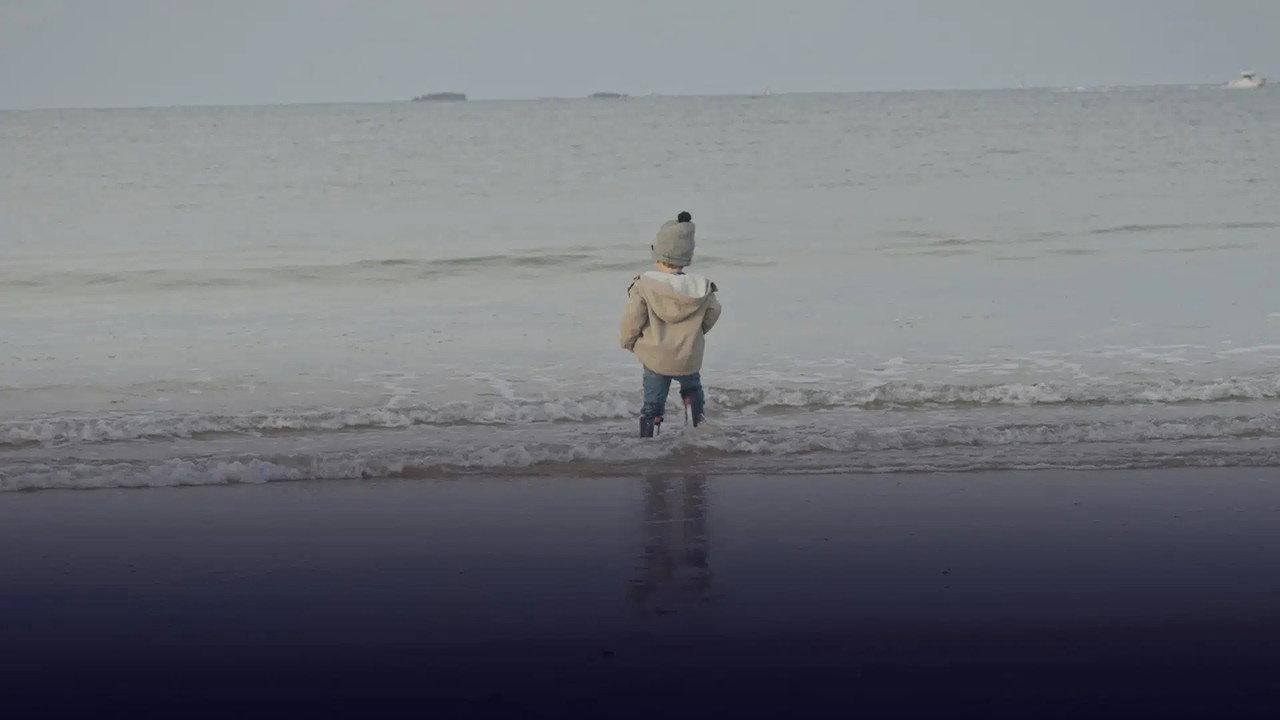 Marius et le bruit des vagues backdrop