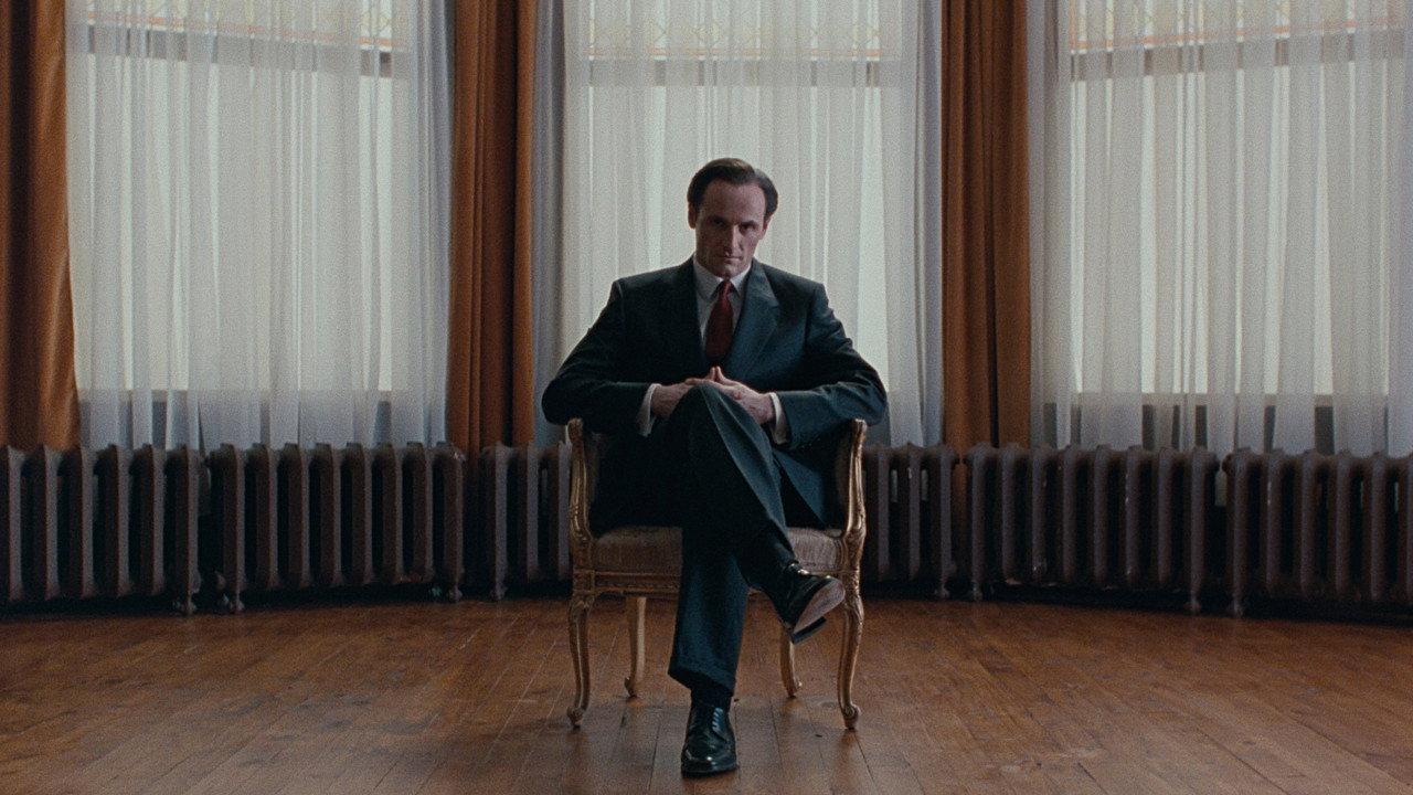 Thirty Two Short Films About Glenn Gould backdrop