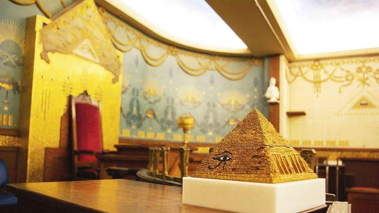 La mémoire volée des francs-maçons backdrop
