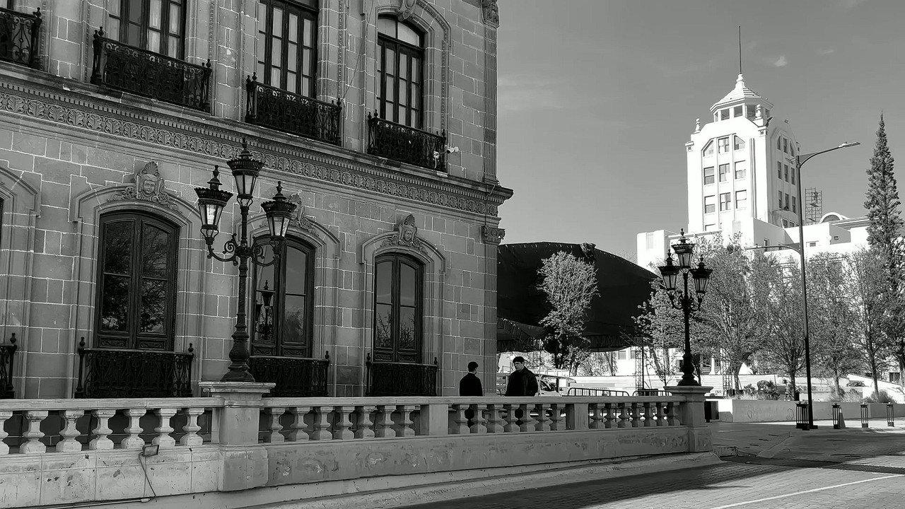 La Corona de Espinas backdrop