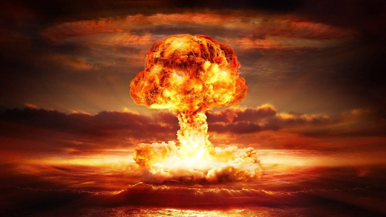 Oppenheimer, la véritable histoire de la bombe atomique. backdrop
