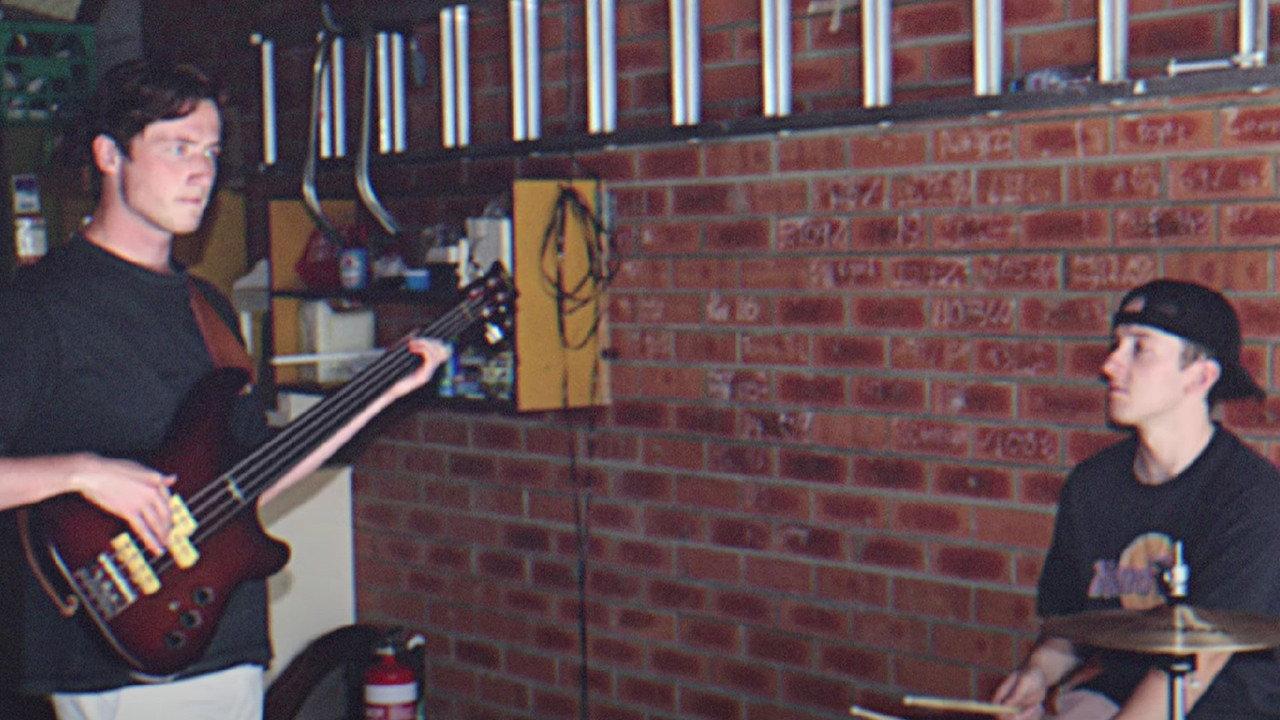 Back On Crack | The Cracked Tiles Documentary backdrop
