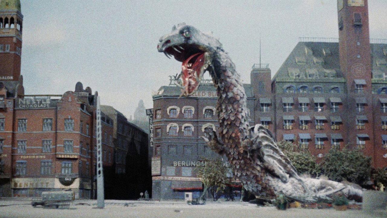 Reptilicus backdrop