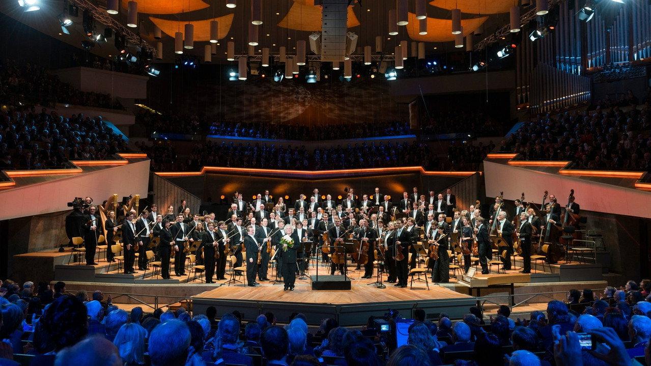 The Berliner Philharmoniker’s New Year’s Eve Concert: 2000 backdrop