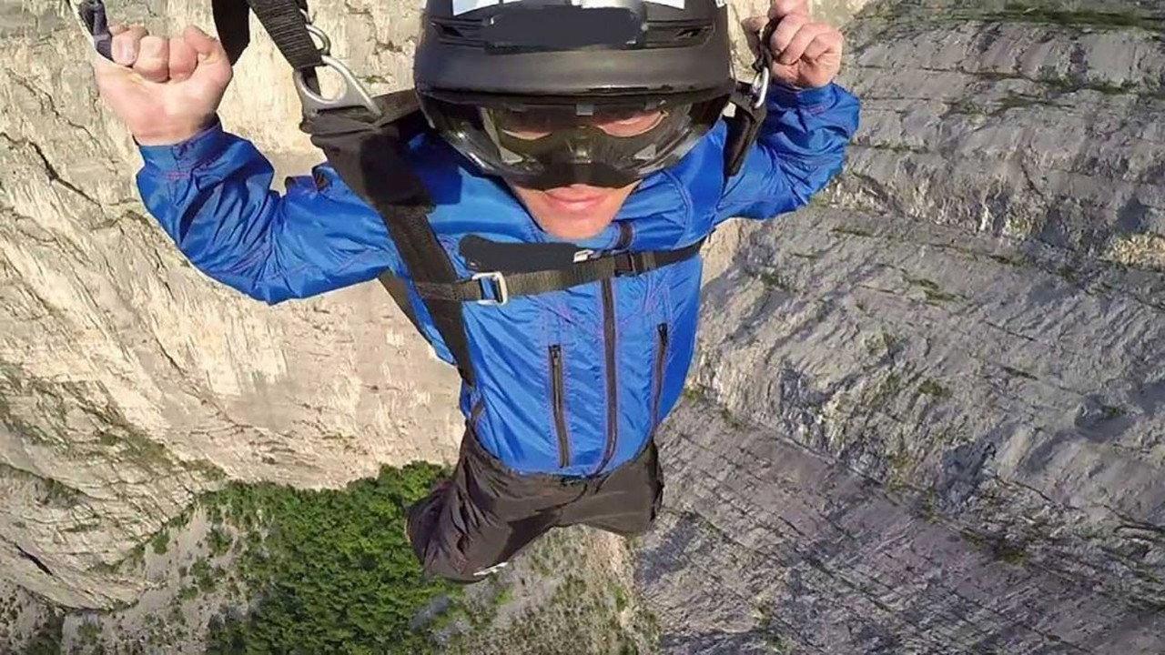 B.A.S.E. Jumping – Krok ke svobodě backdrop