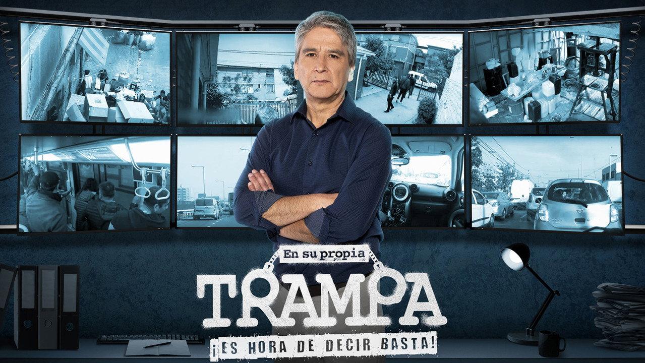 En su propia trampa backdrop