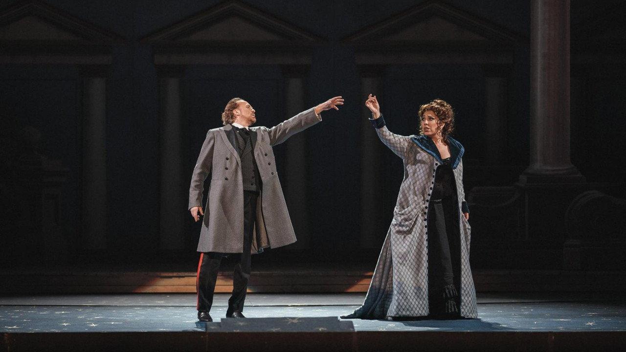 Adriana Lecouvreur backdrop