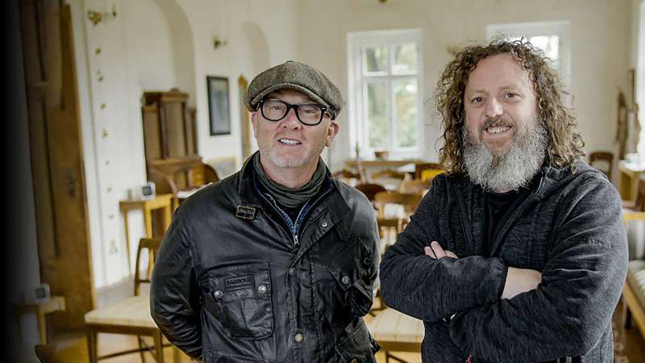Salvage Hunters backdrop