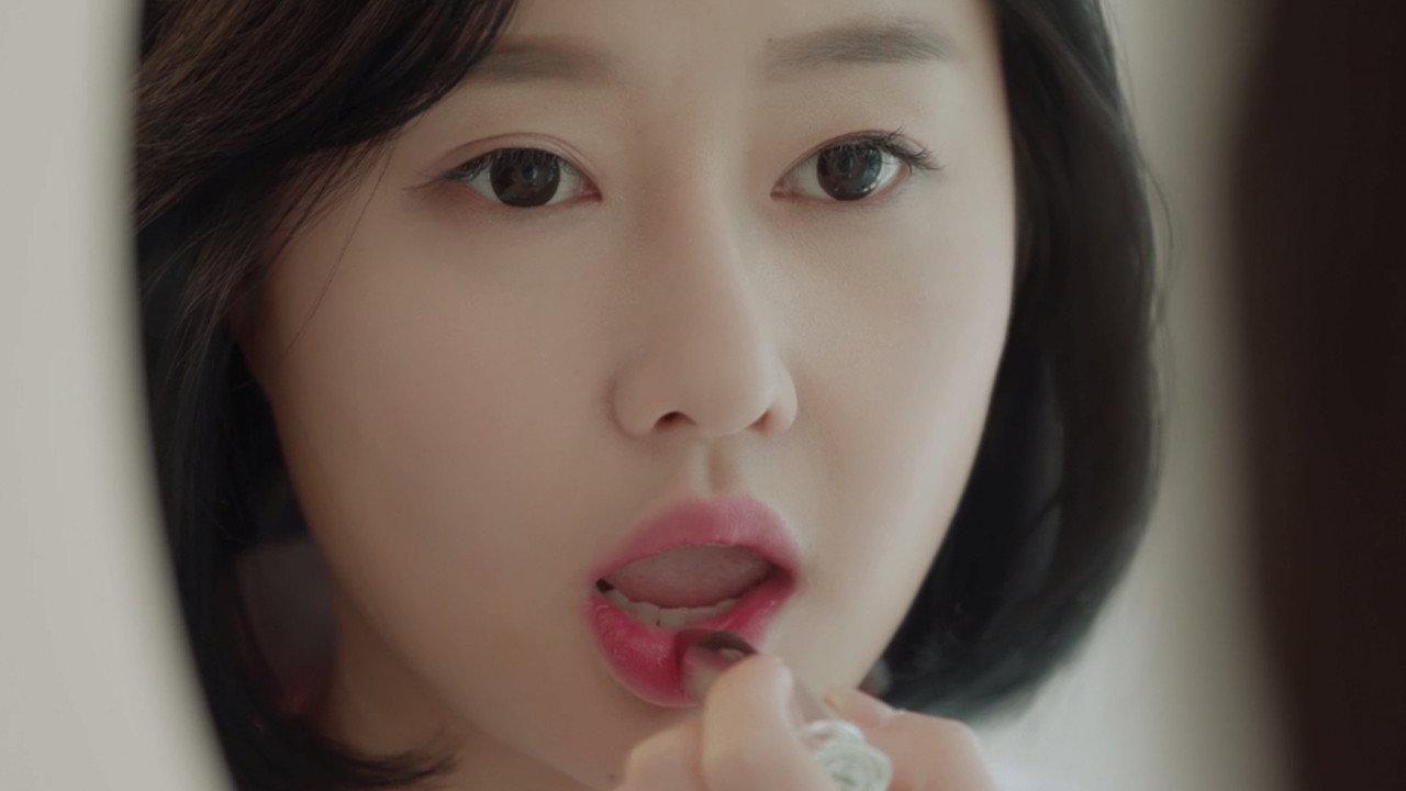 Lee Eun-mi Big Breasts backdrop