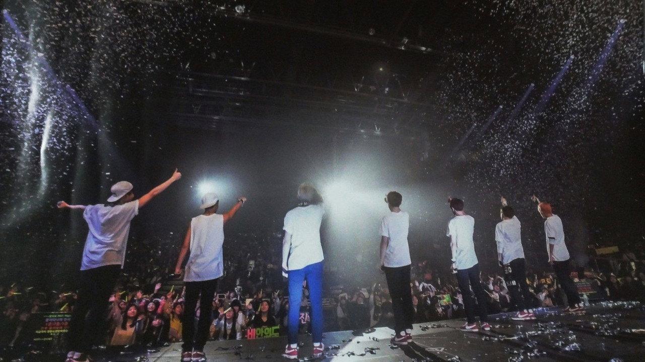 BTS Memories of 2014 backdrop