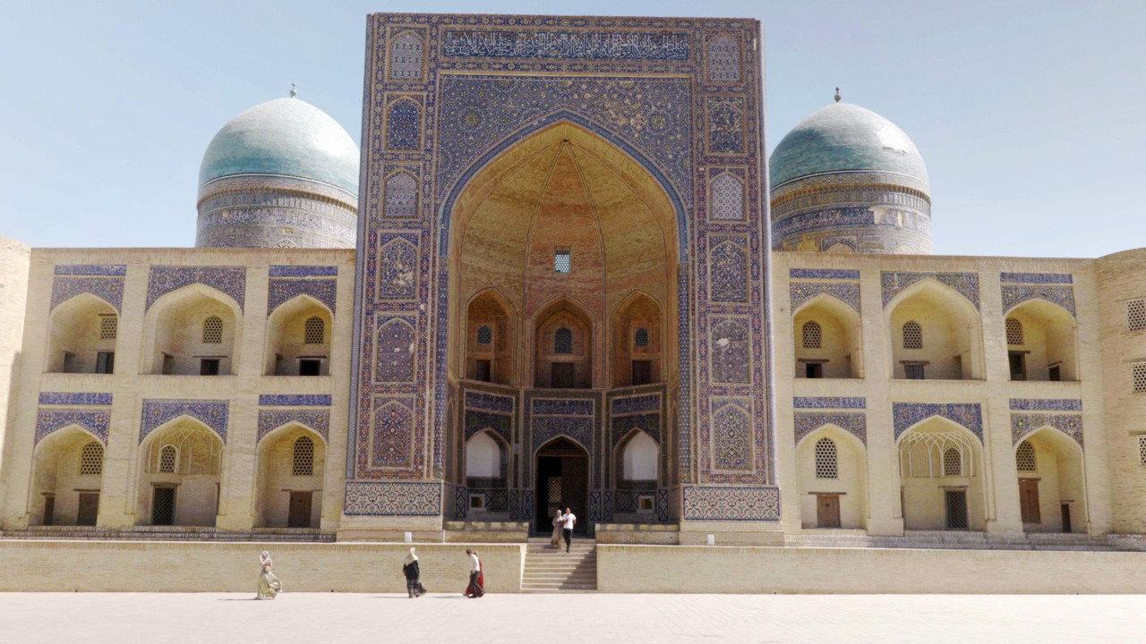 Sur les routes éternelles de Samarkand backdrop