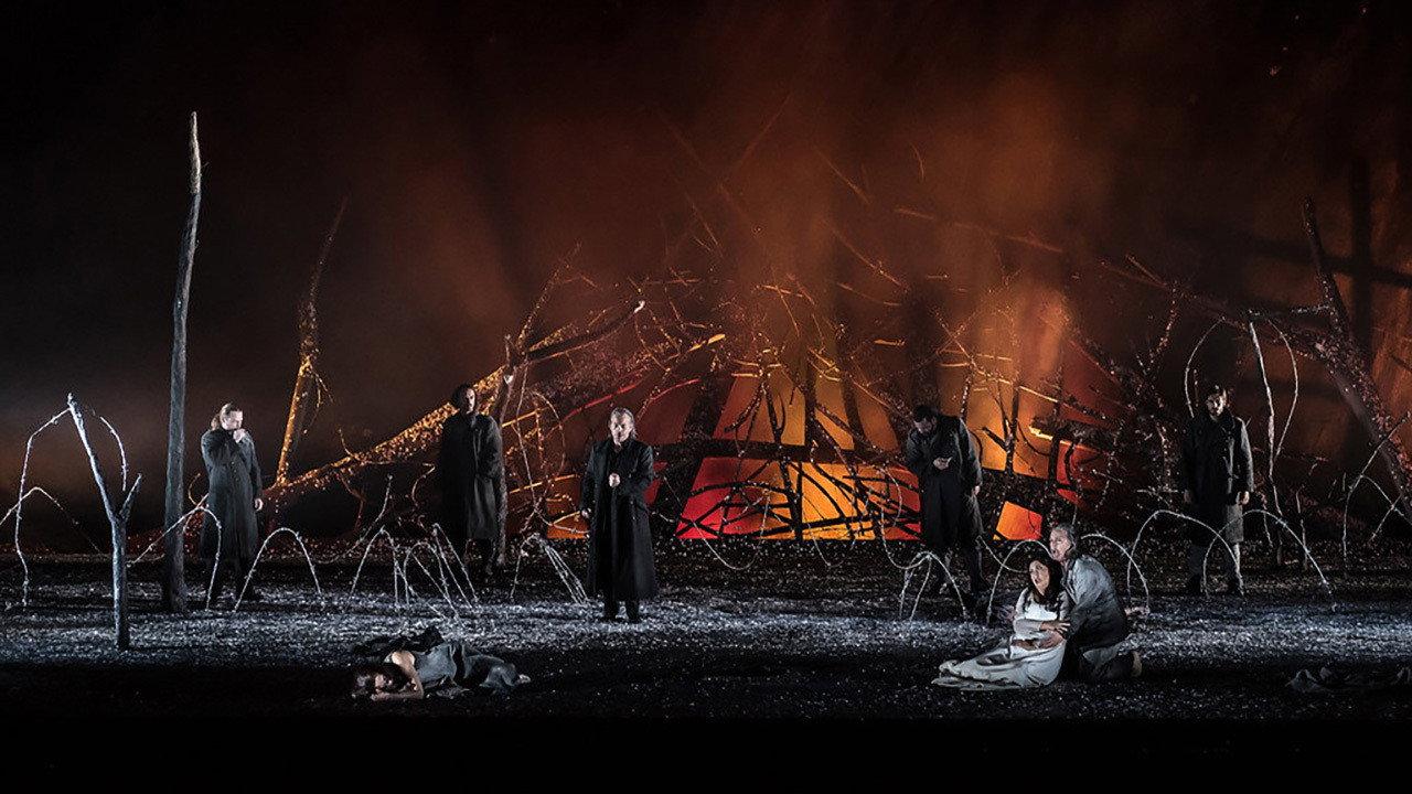 Royal Opera House: Il Trovatore backdrop