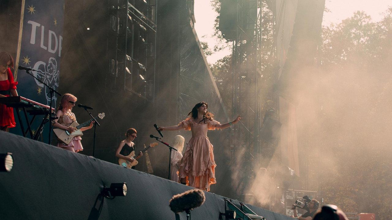 The Last Dinner Party - Rock en Seine 2024 backdrop