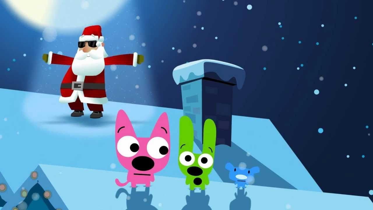 Hoops & Yoyo Ruin Christmas backdrop
