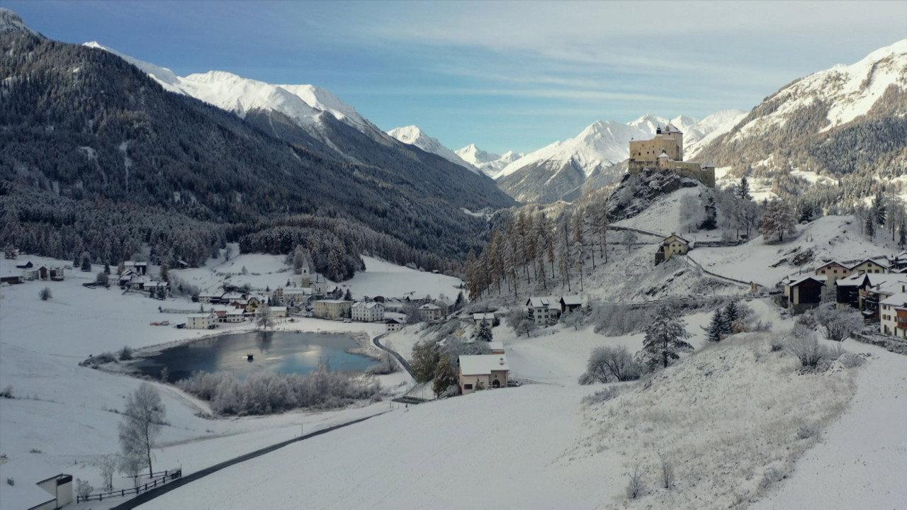 Nos chastè – Das Schloss Tarasp und seine märchenhafte Geschichte backdrop