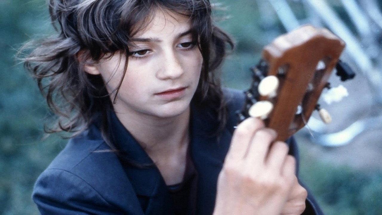 Swing backdrop