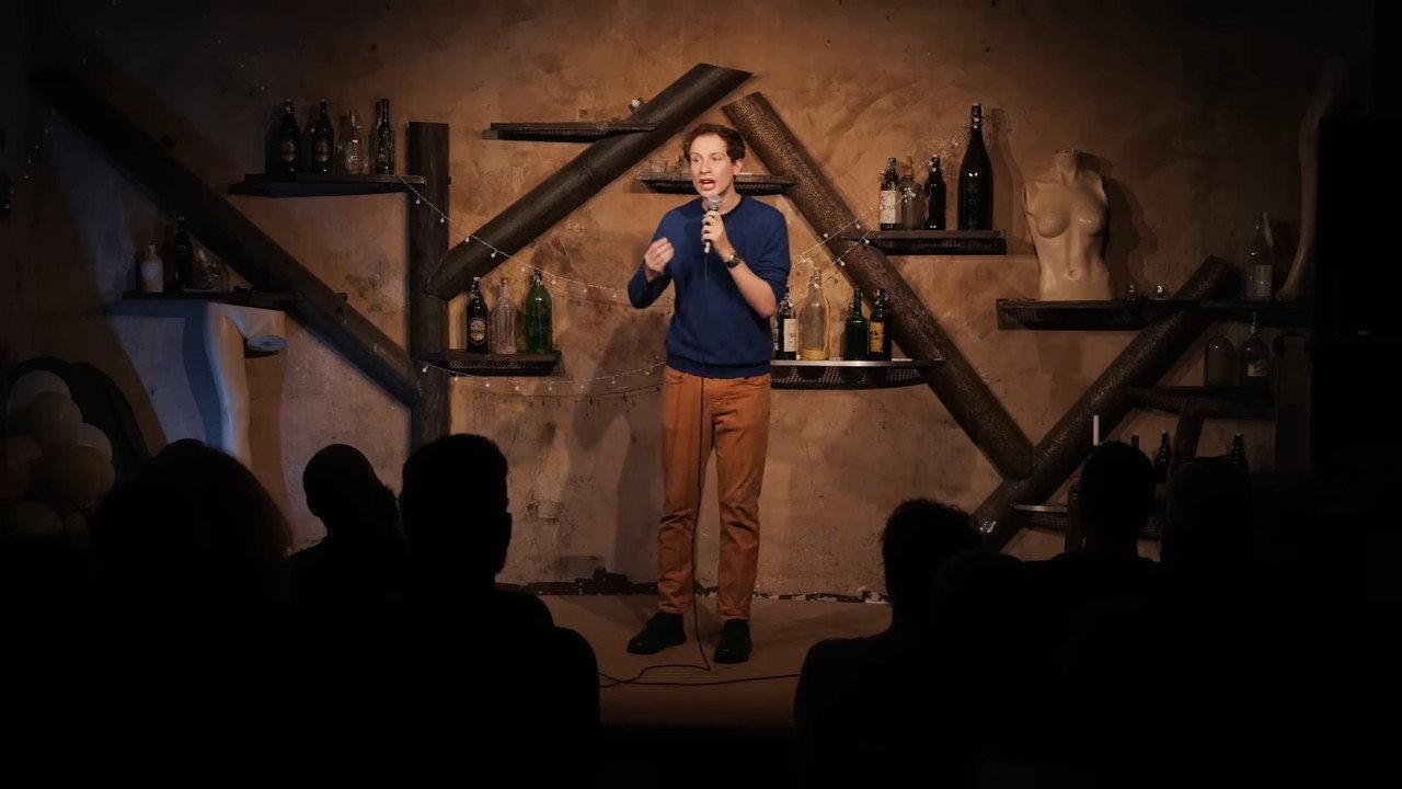 Marcin Chmiel "Szachista Upadły" | Stand-up backdrop