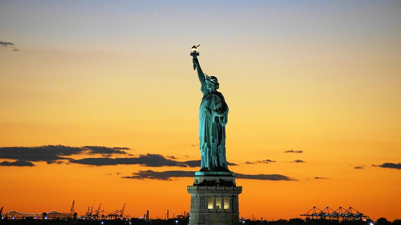 La Statue de la Liberté, naissance d'un symbole backdrop