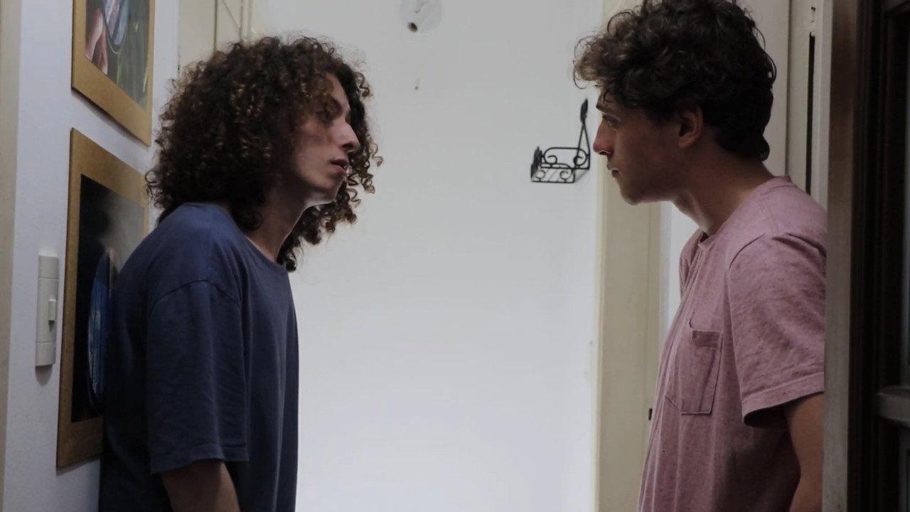 Dois Irmãos backdrop