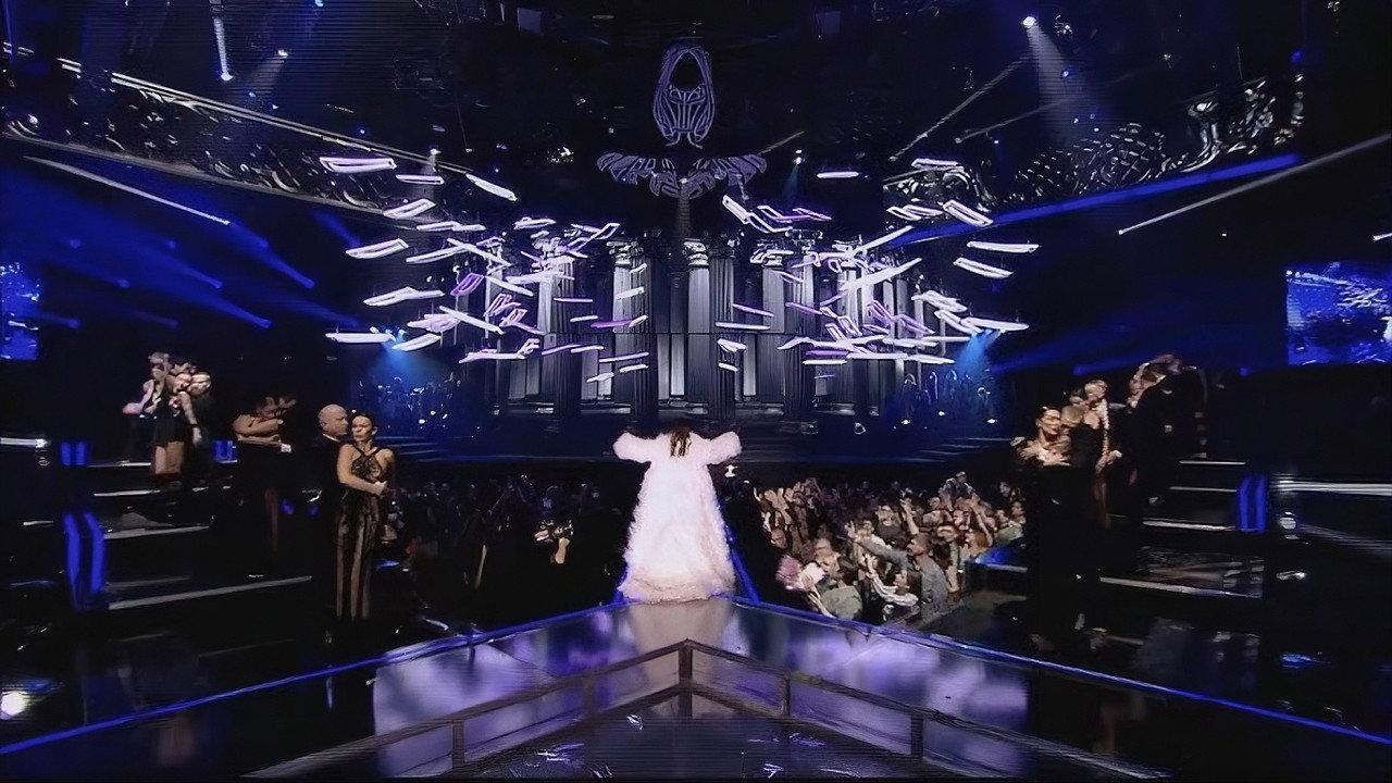 Show "DIVA" backdrop