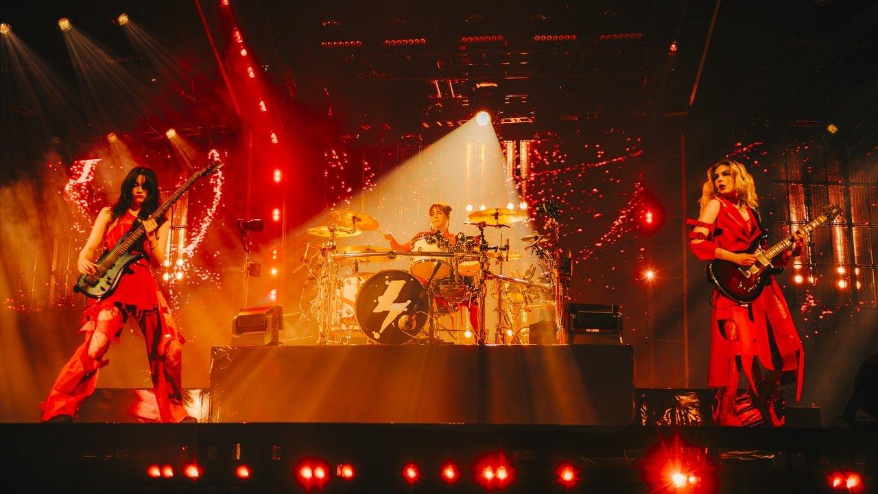 The Warning - Live From Auditorio Nacional, CDMX backdrop
