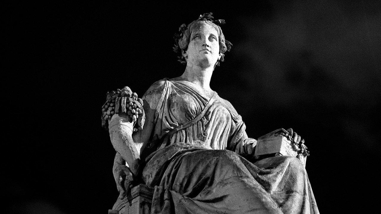 Le Fantôme de la Seine backdrop