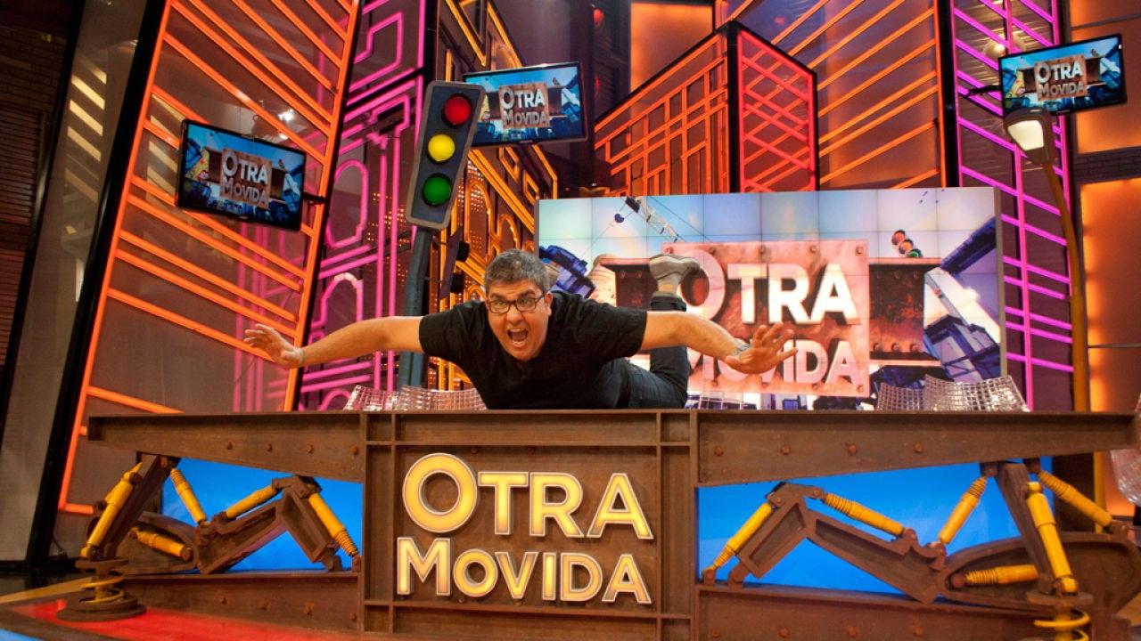 Otra Movida backdrop