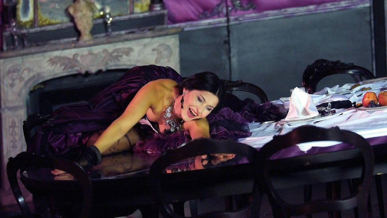 Verdi: La Traviata backdrop