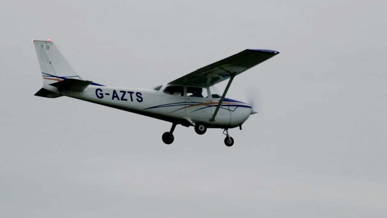 Mayday: The Passenger Who Landed a Plane backdrop