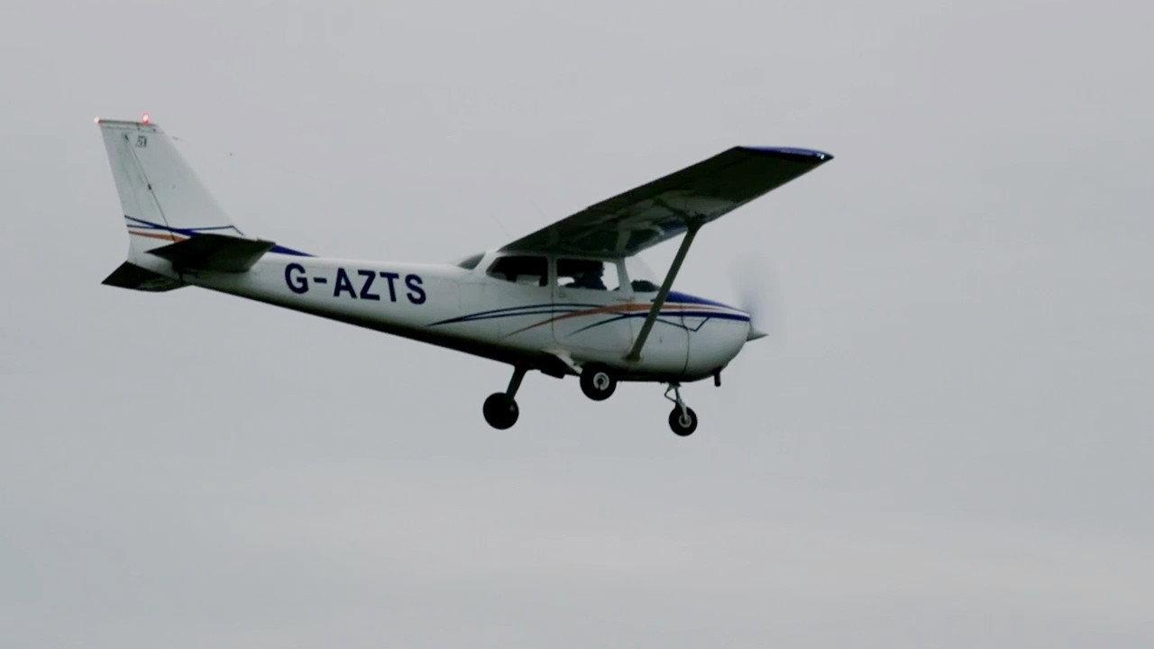 Mayday: The Passenger Who Landed a Plane backdrop