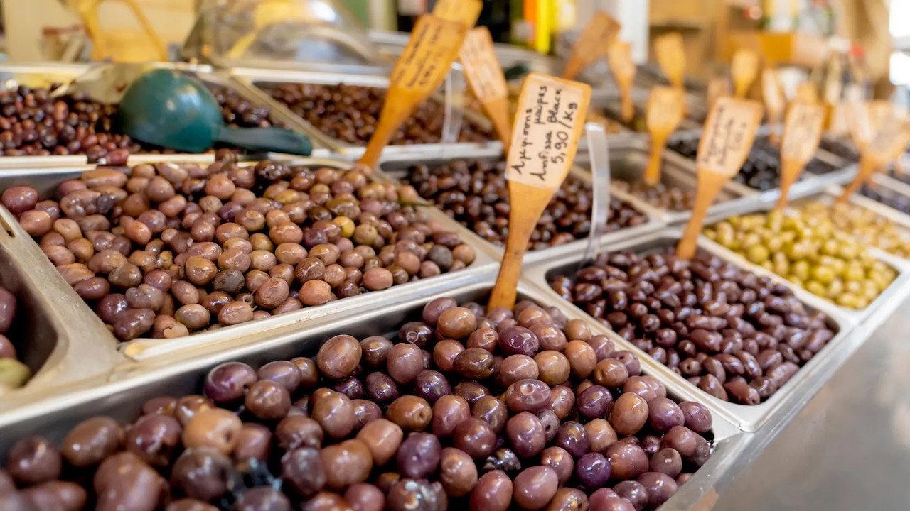 Food Markets: In the Belly of the City backdrop