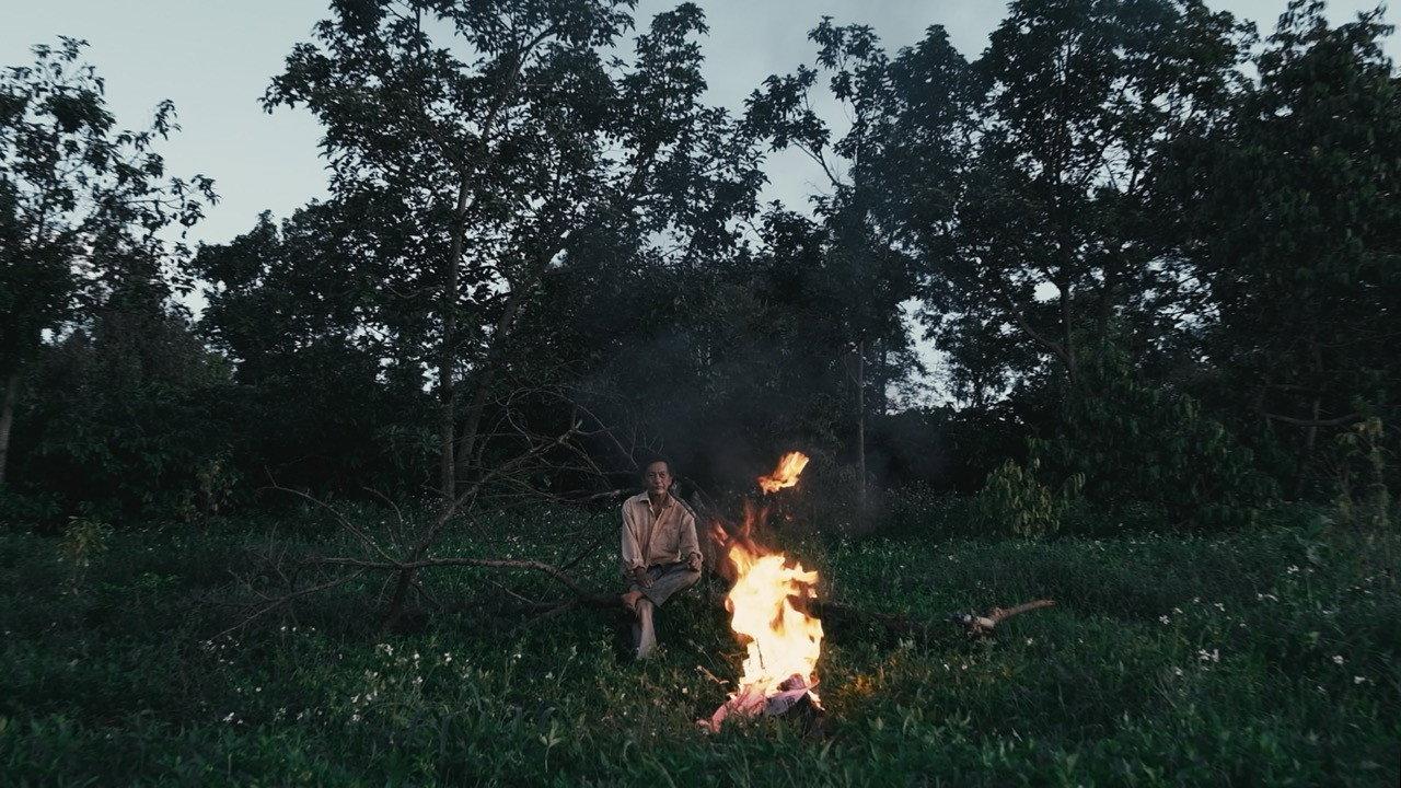 MỐI ĐÊM backdrop