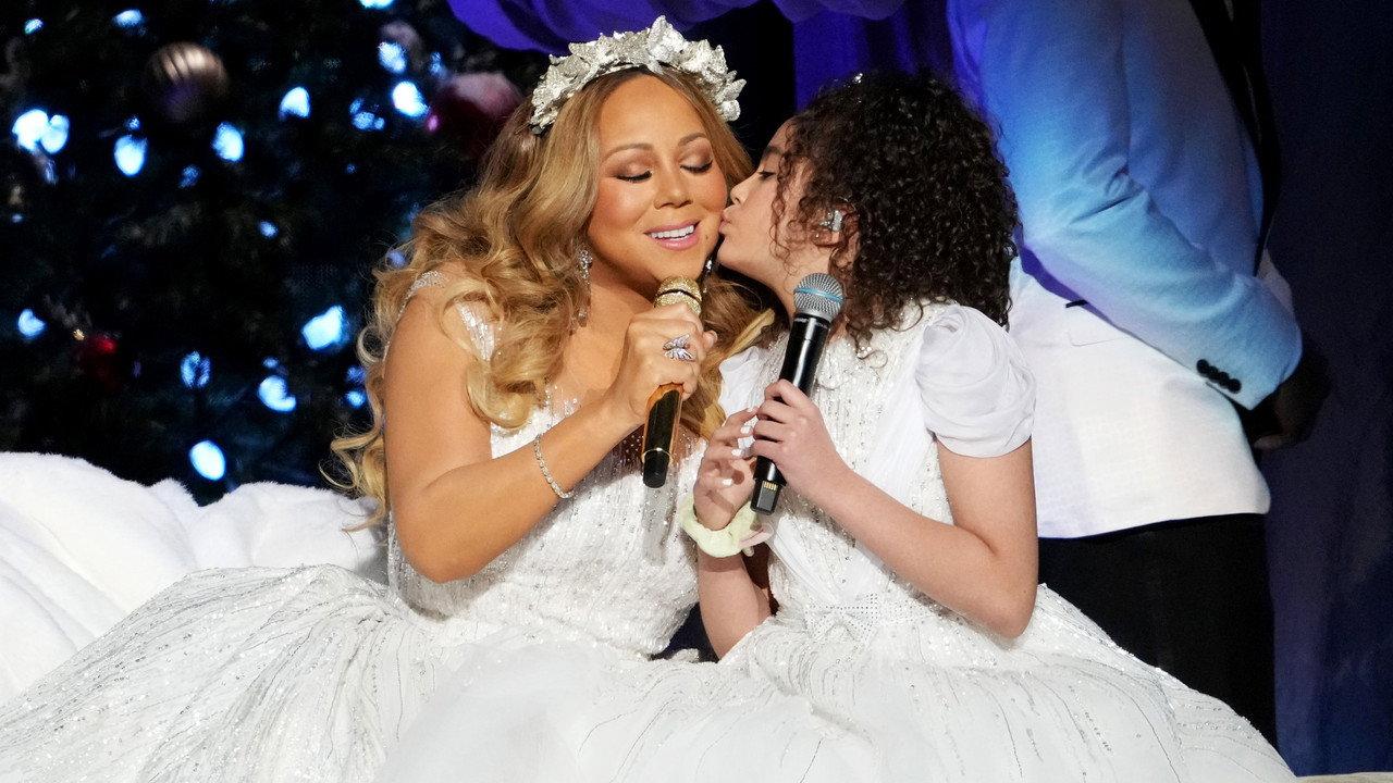Mariah Carey: Merry Christmas to All! backdrop