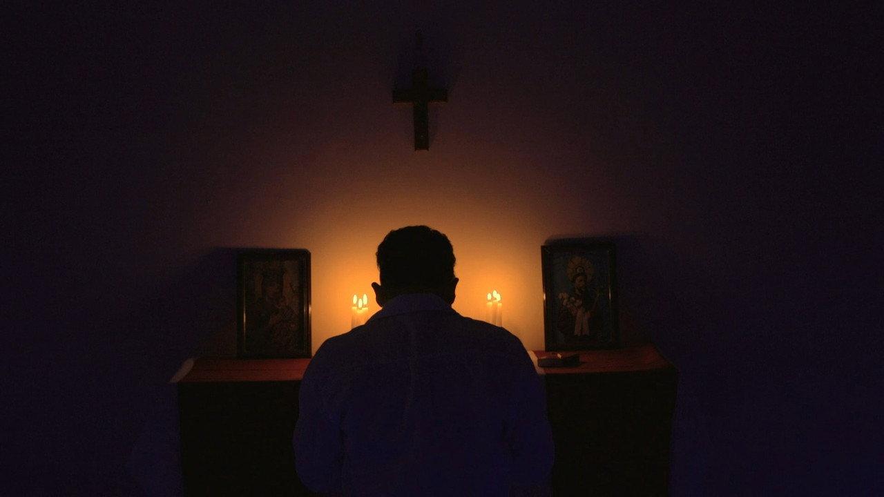 O Credo backdrop
