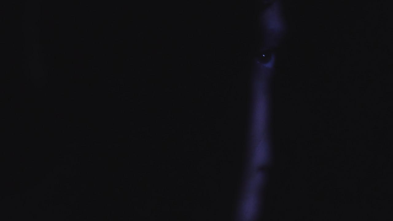 Témele a la Oscuridad: Luz backdrop