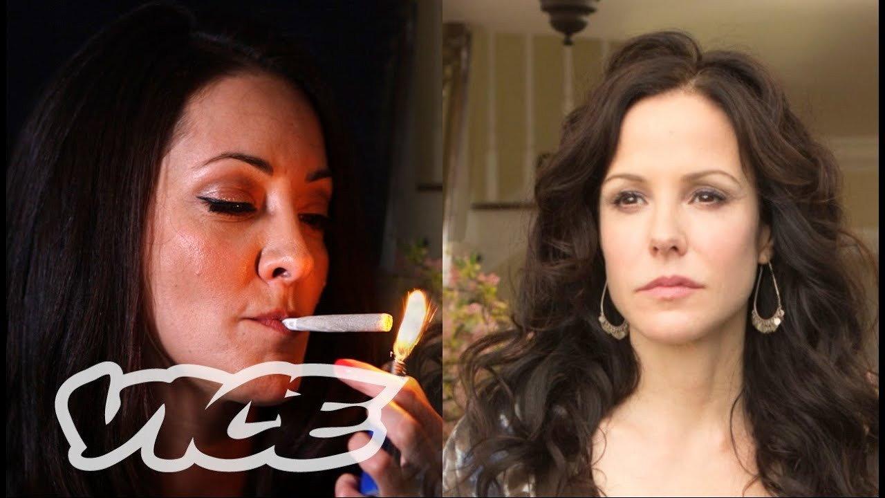 The Real Nancy Botwin From 'Weeds' backdrop