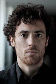 Elio Germano profile photo