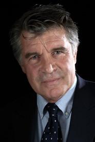 Oliver Tobias profile photo