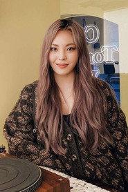 Rosy profile photo