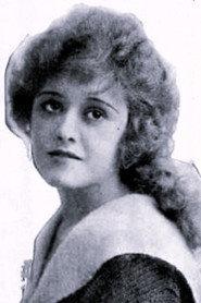 Elinor Field profile photo