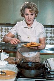 Fanny Cradock profile photo