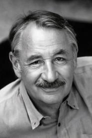 Philippe Noiret profile photo