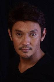 Roeder Camañag profile photo