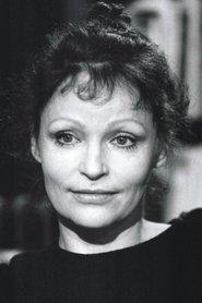 Angelica Domröse profile photo
